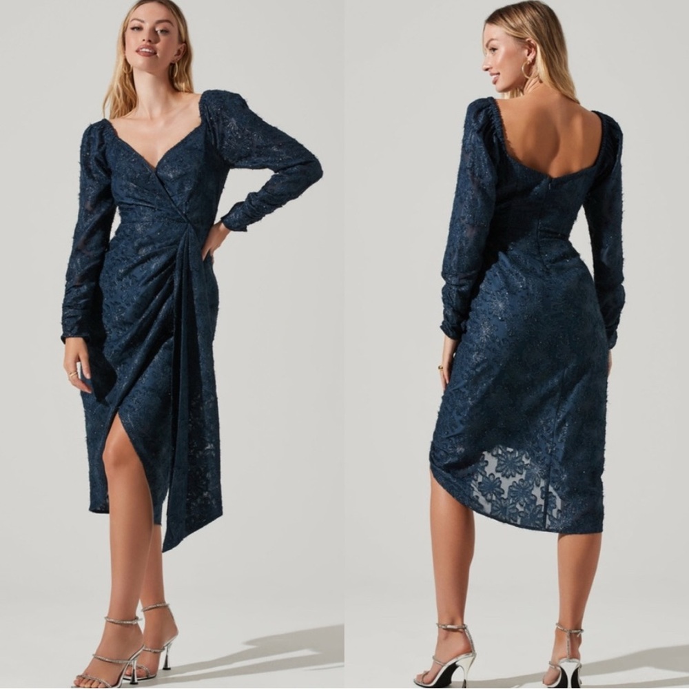 Astr Navy Long Sleeve Lace Dress Size small